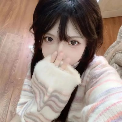 女服务员